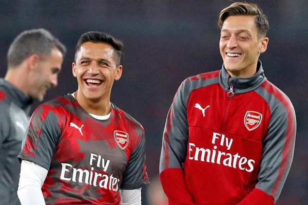 Ozil và Sanchez